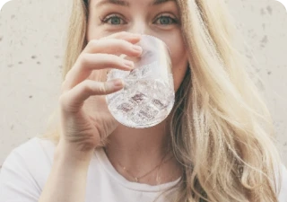 画像：女性の写真