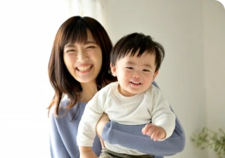 画像：女性と子供の写真